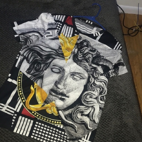 Versace Collection Other - Versace medusa tshirt colors black/gray/gold